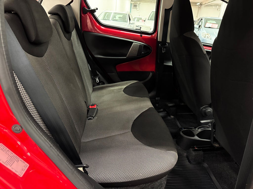 Toyota Aygo 5-dörrar 1.0 VVT-i 11700 Mil/ Värmare  - miniatyr 16