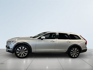 Volvo V90 Cross Country B4 AWD Geartronic Drag/kamera/P&Mvärmare/Skinn/S&V-Däck – bild 4