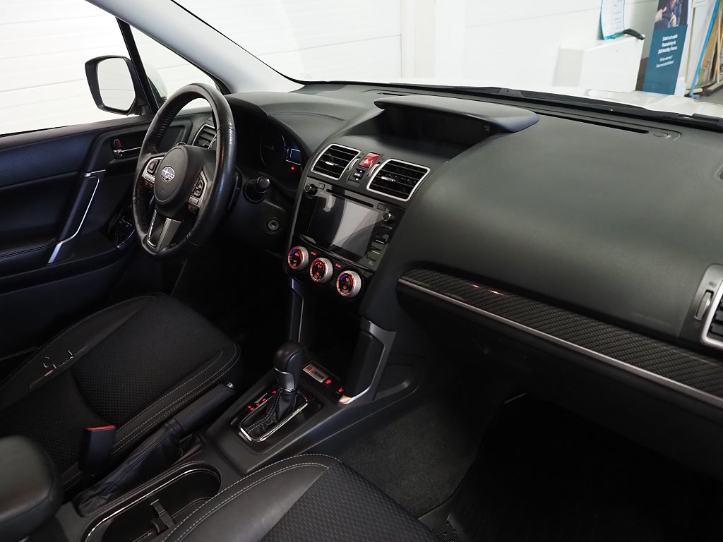 Subaru Forester 2,0i 150hk XS CVT AWD Dragkrok Kamera