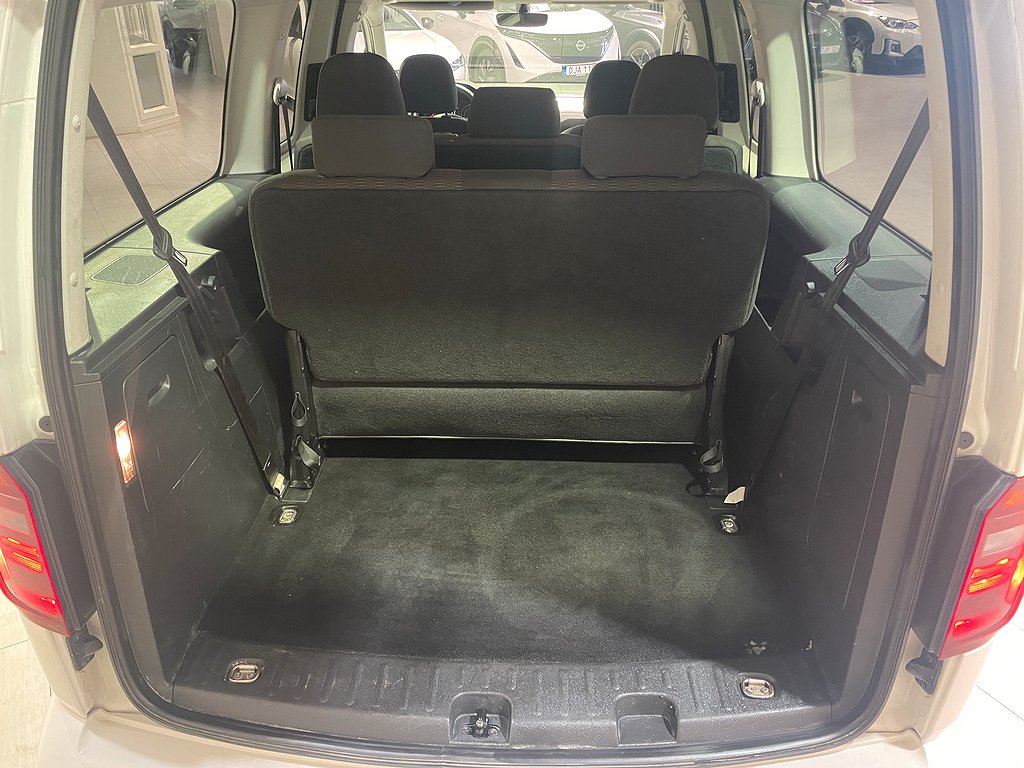 Volkswagen Caddy Maxi | 7-sits | MOMS | Automat | Kamera 2016