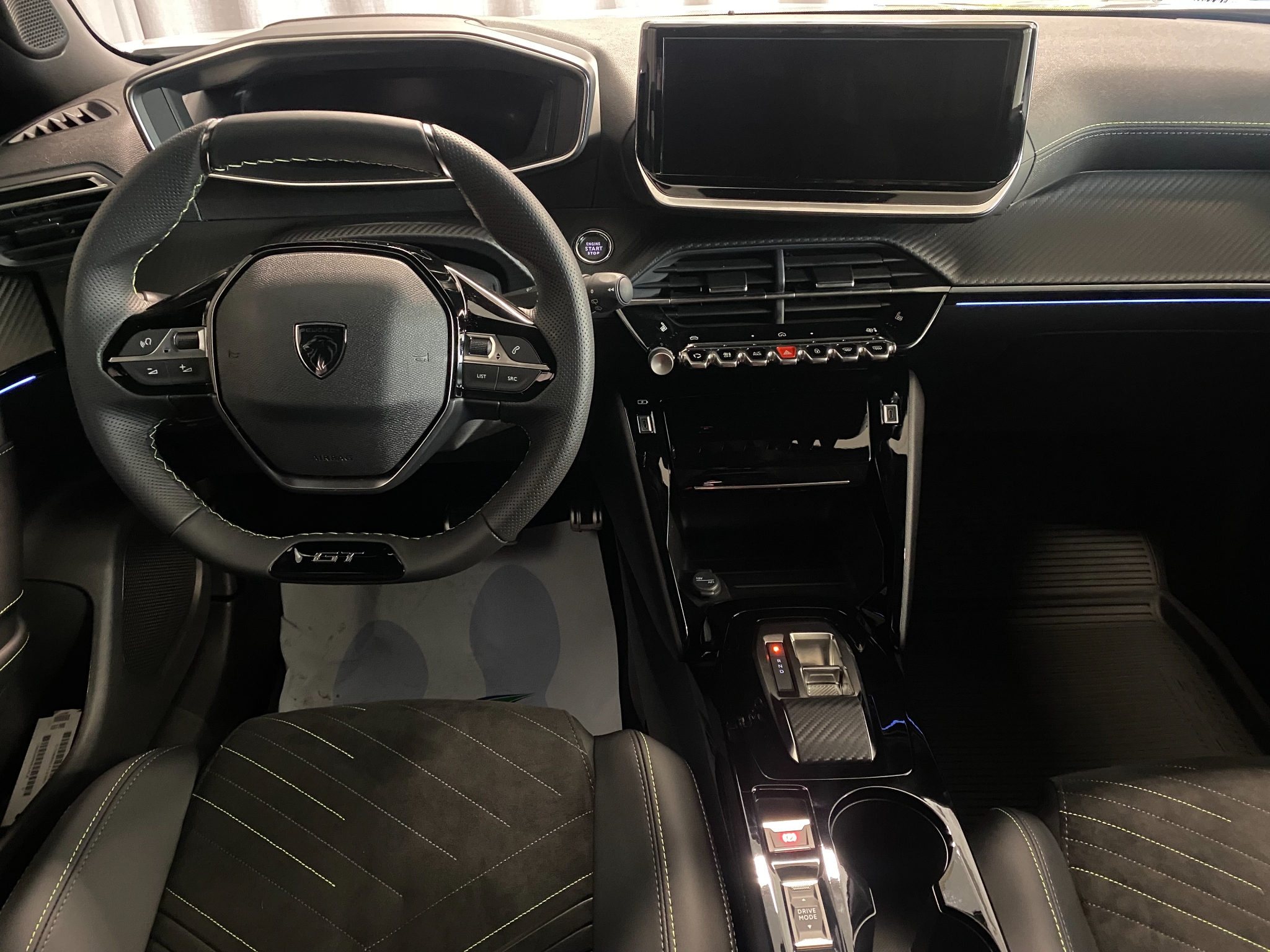 Peugeot 2008 GT Hybrid 145hk Automat 2026, bild 7/38