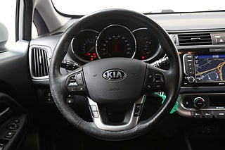 Halvkombi Kia Rio 14 av 23