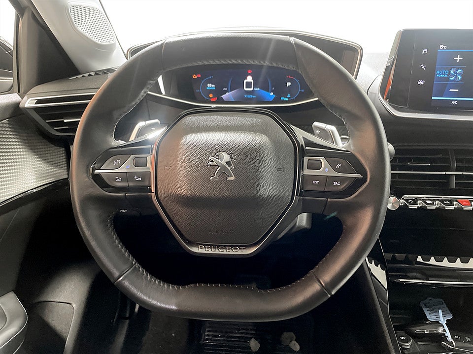 Bild på Peugeot 208 Allure Pack 1.2 PT 100hk Aut - B-KAMERA, FARTHÅLLARE