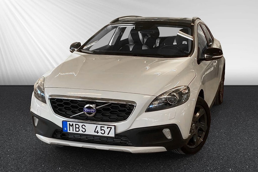 Volvo V40 Cross Country D3 Summum Panorama VOC B-Kamera Läder