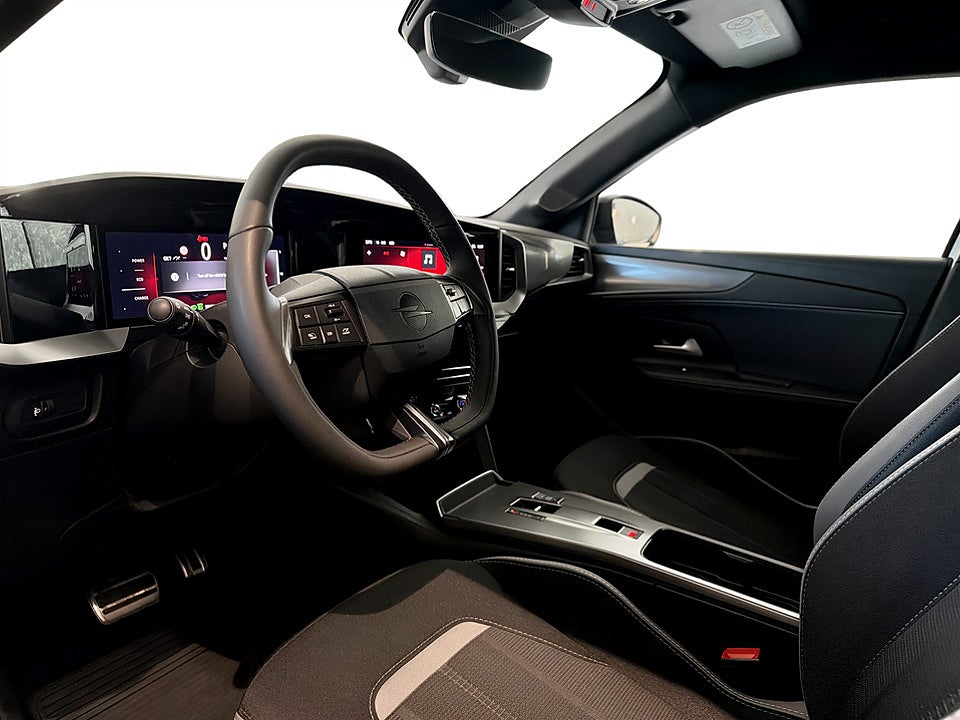 Bild på Opel Mokka GS Hybrid 1.2 Turbo 145hk Aut B-KAMERA CARPLAY