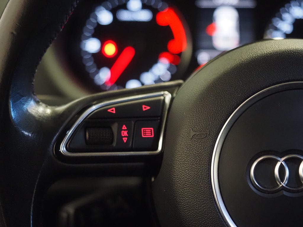 Audi A3 SB 2.0 TDI 150hk S Tronic S-Line M-Värm Navi Alcantara 2015