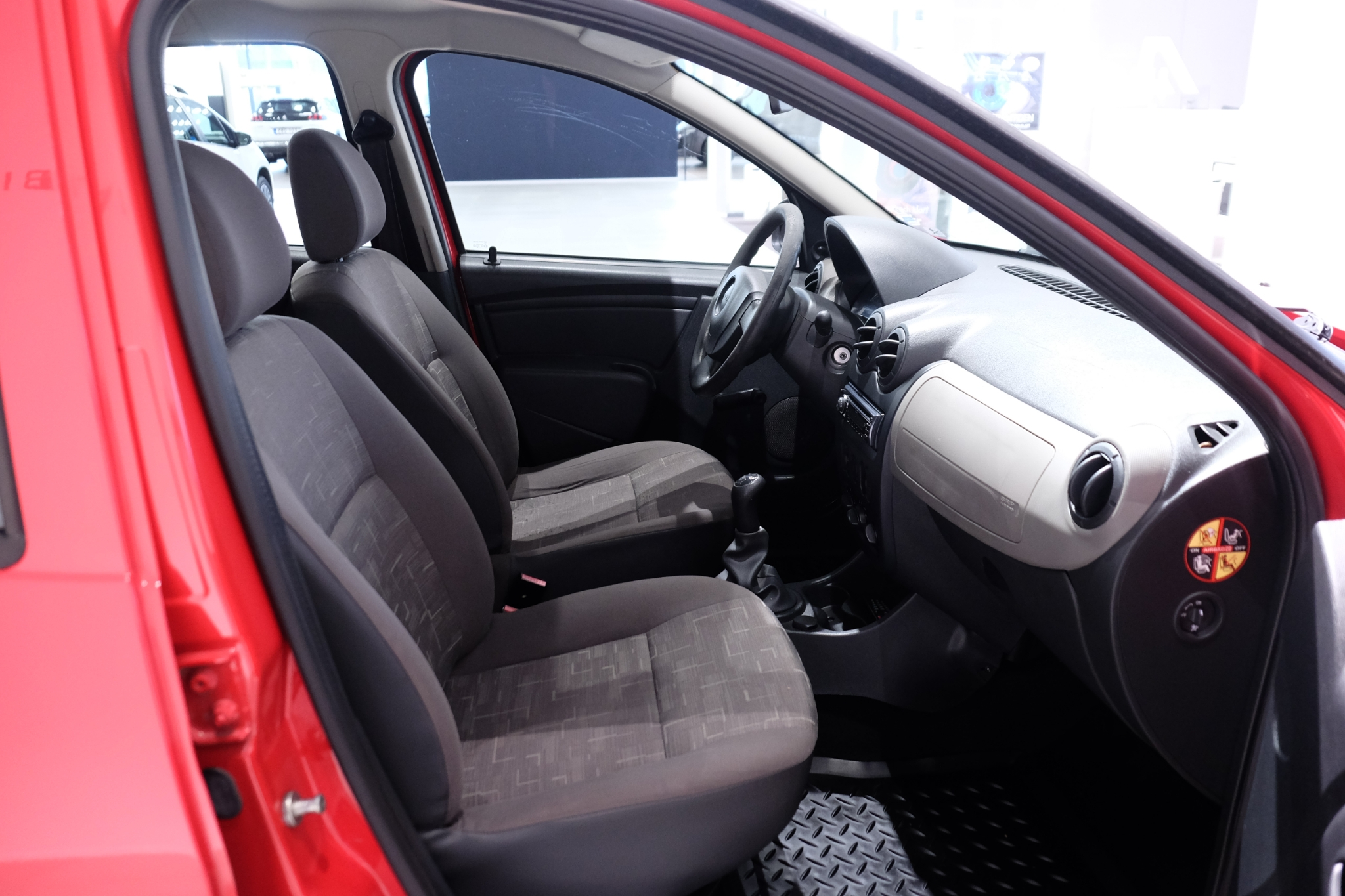 Dacia Sandero 1,6 87hk E85 2010, bild 7/34