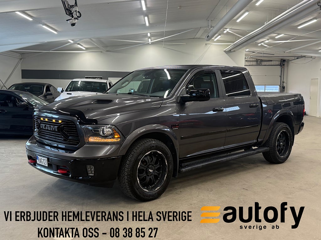 Dodge RAM 1500 Crew Cab 5.7 V8 HEMI SPORT 4x4 BLACK-EDT SE SPEC!