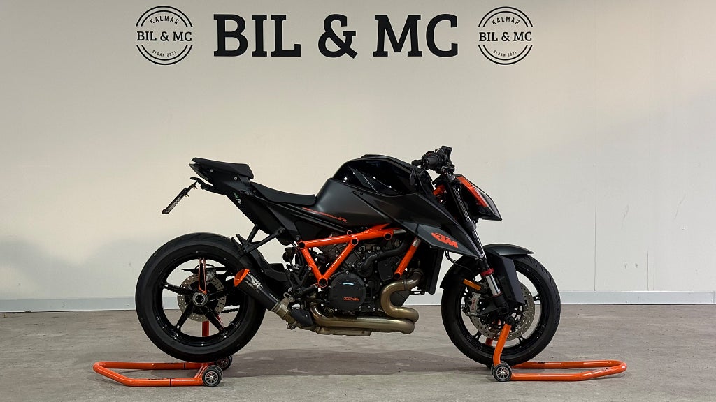 KTM 1290 Super Duke R 1.3 V-twin låga mil 0kr insats 