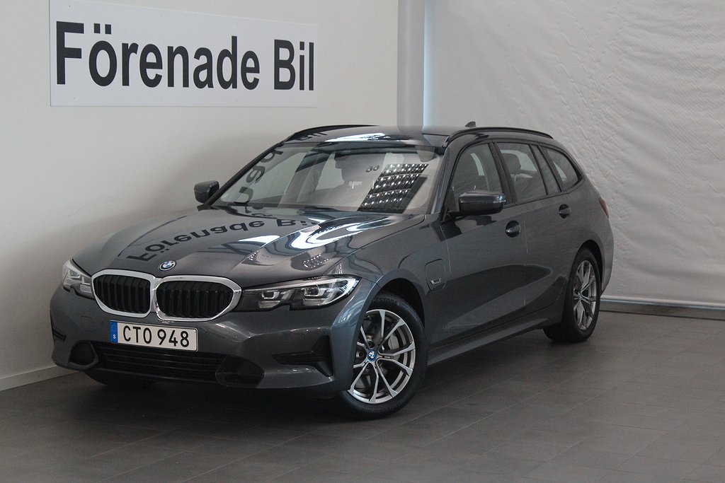 BMW 330e Touring 6,70% ränta Model Sport PDC HiFi