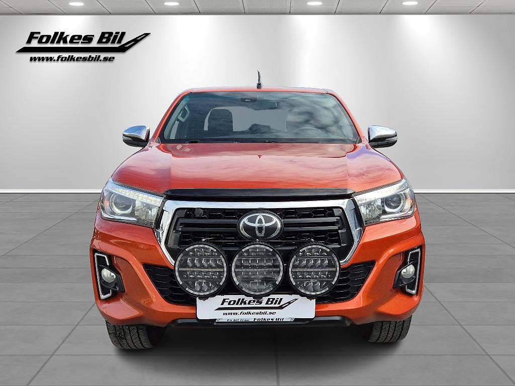 Toyota Hilux Double Cab 2.4 D Ultimate 150 hk Aut Vhjul