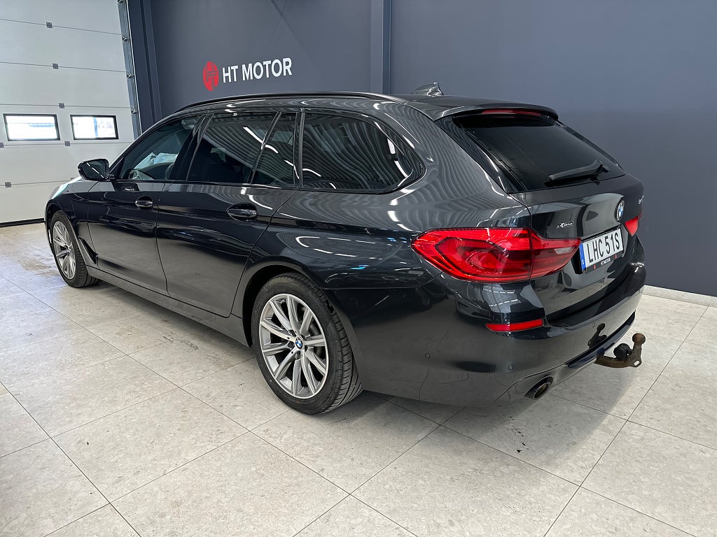 BMW 520d xDrive Touring Sport line4.99%/M-Ratt/B-Kamera/NAV/Drag