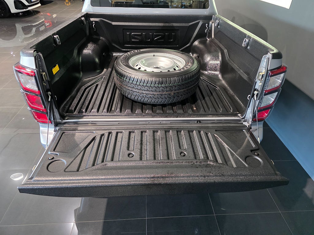 Isuzu D-Max XRX Double Cab CNG Låg skatt Snabb lev Ny modell - bild 8