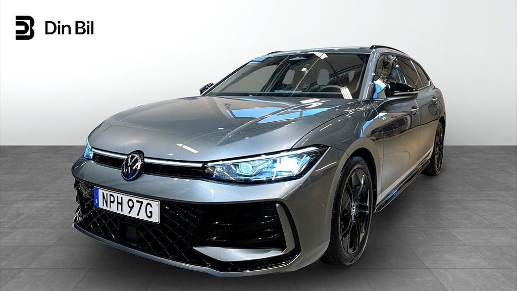 Volkswagen Passat R-Line Black TDI193 DSG 4M P-värmare/Drag