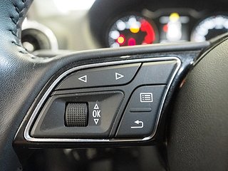 Kombi Audi Q2 21 av 23