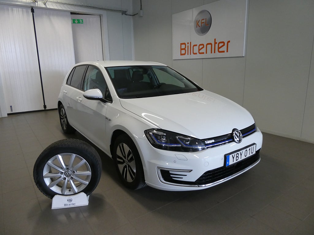Volkswagen E-Golf  e-Golf Navi-Carplay-PDC-Bluetooth-SoV