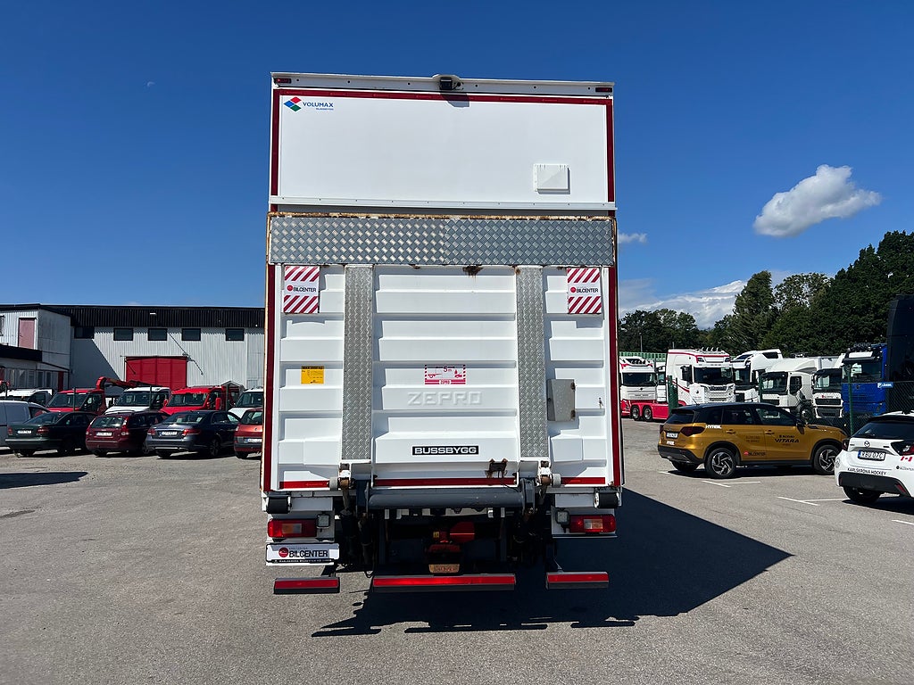 Volvo FM 410 6x2 Skåpbil, Öppningsbarsida, Bussbygg, Värmare