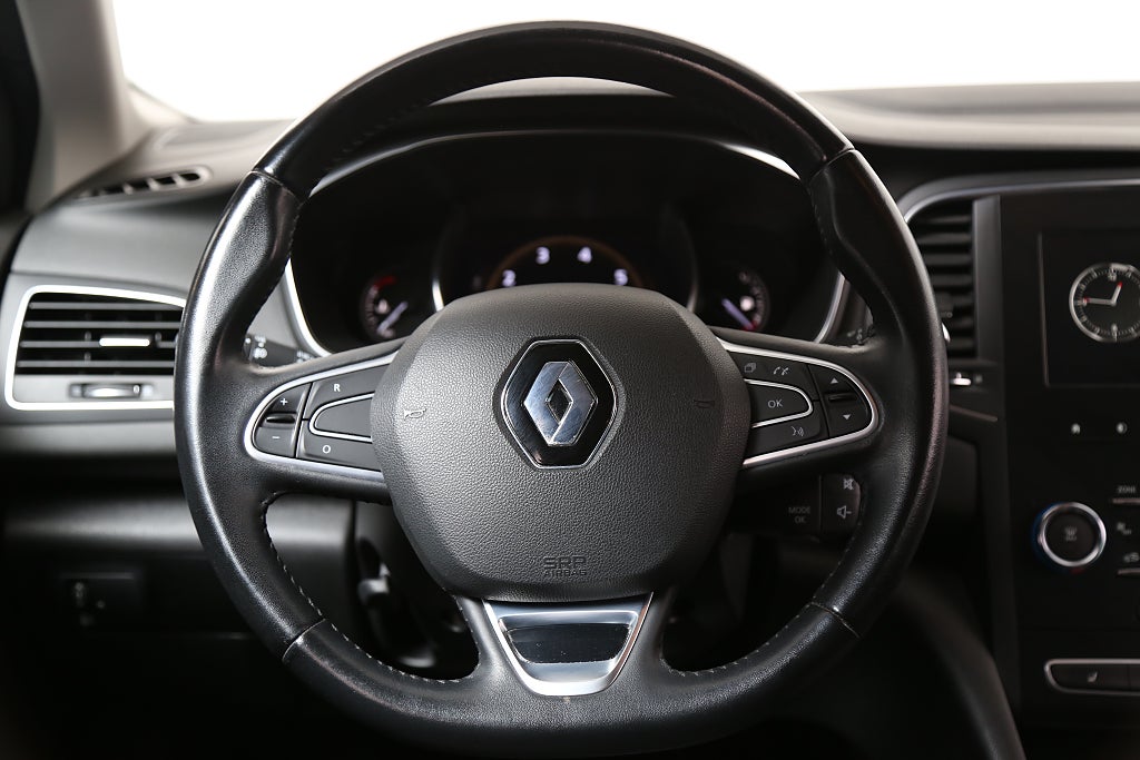 Renault Mégane 1,3 TCe 140hk Sport Tourer Navi Dragkrok 2019
