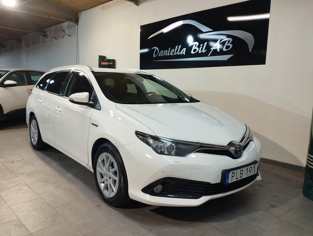 Toyota Auris Toyota Auris Touring Sports Hybrid e-CVT Comfort