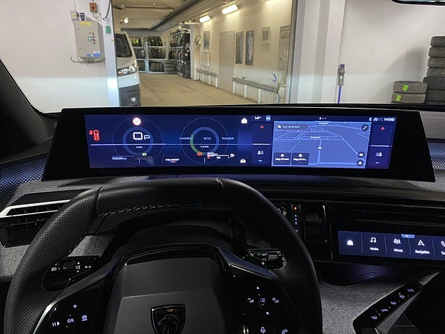 Bild på Peugeot 5008 GT HYBRID 136hk AUT - 7-SITS, ALCANTARA