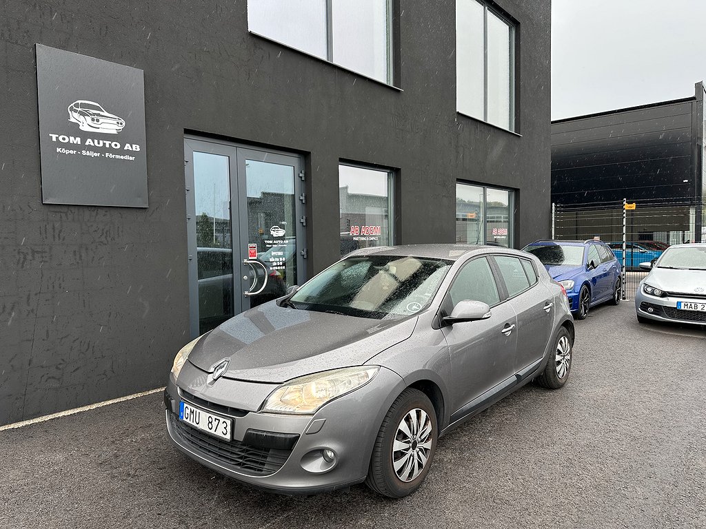 Renault Mégane 1.6 E85 Dragkrok, Ny kamrem 