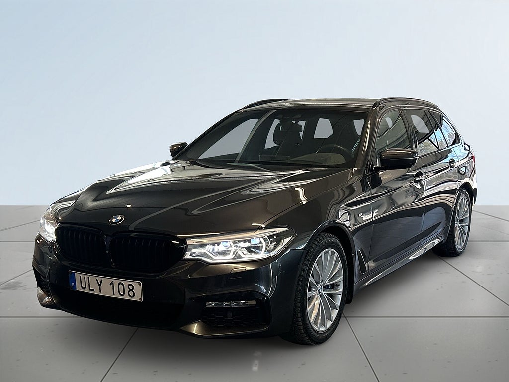 BMW 530 d xDrive Touring M Sport Värmare/H&K/Drag/SoV/360/HuD