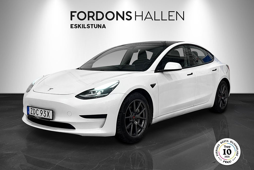 Tesla Model 3 Standard Range Plus Refresh /Värmepump /Pano /AP /325hk