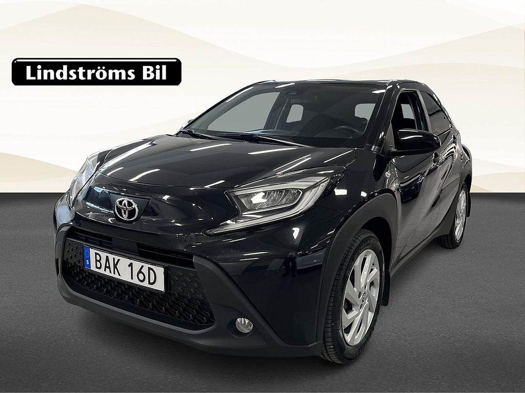Toyota Aygo X Play Comfort & Style 1.0 72hk S&V-Hjul