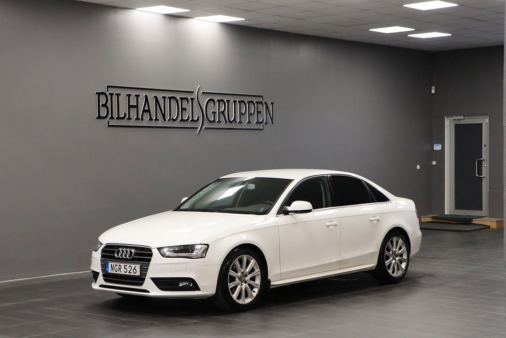 Audi A4 Sedan 1.8 TFSI Comfort, S Line S&V 