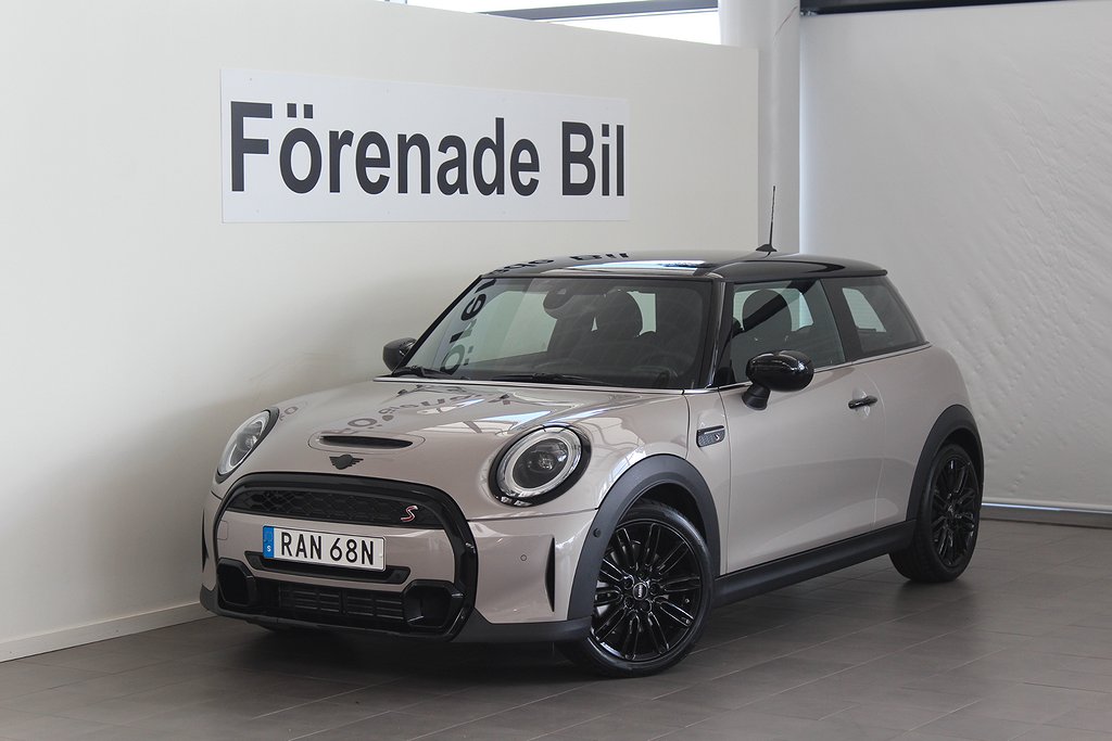 MINI Cooper S 3dr Aut / Navi / CarPlay / Kamera / 5,95 RÄNTA