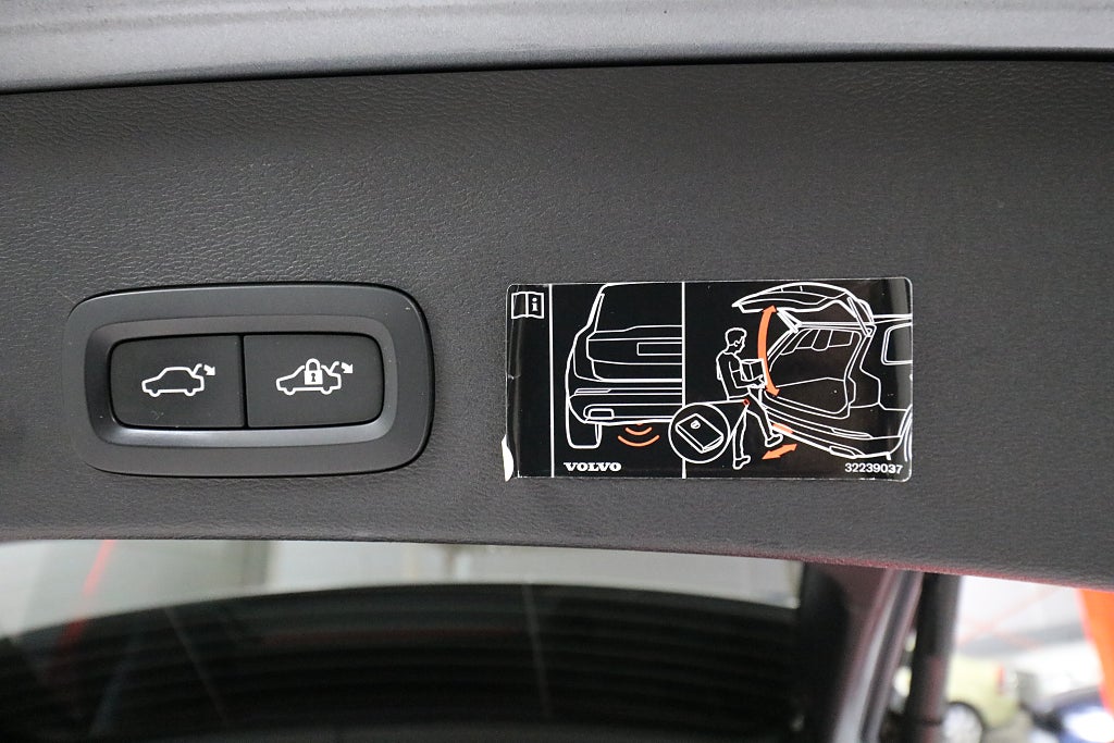 Volvo XC40 2018 - miniatyr 19