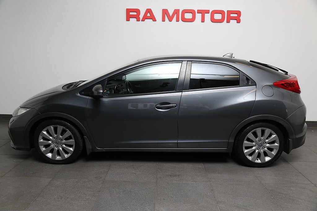 Honda Civic 1,8 i-VTEC 142hk Sport Aut 5d Backkamera Drag 2012