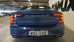 En Volvo S90 från 2020 finns till försäljning via Bytbil. 