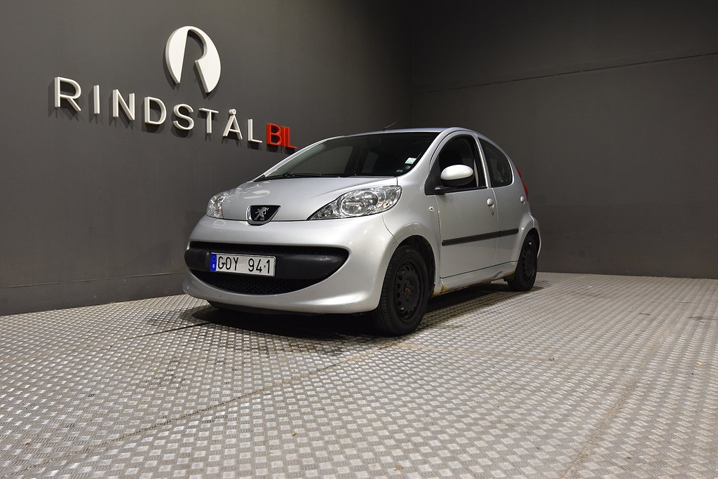 Peugeot 107 1.0 68 HK AUX 13800MIL 360KR/ÅR 0.41L/MIL NYBES