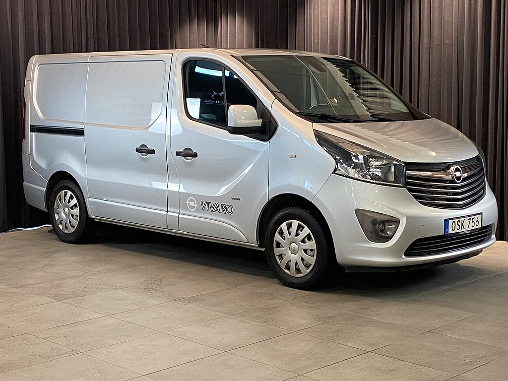 Opel Vivaro Skåpbil/Nybes/BI-turbo120hk/Värmare&Drag/1Ägare/