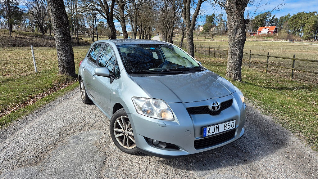 Toyota Auris 5-dörrar 1.6 Dual VVT-i Euro 4 1-ägare