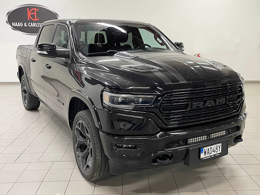 Dodge Ram 1500 Limited Night Crew Cab 5,7 HEMI 395HK
