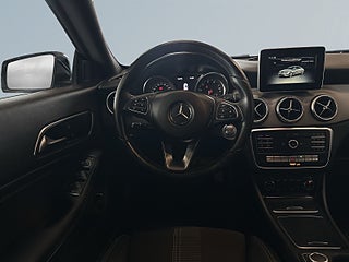 Mercedes-Benz CLA200 200 7G-DCT Urban Line S&V-hjul/Kamera/Carplay – bild 9