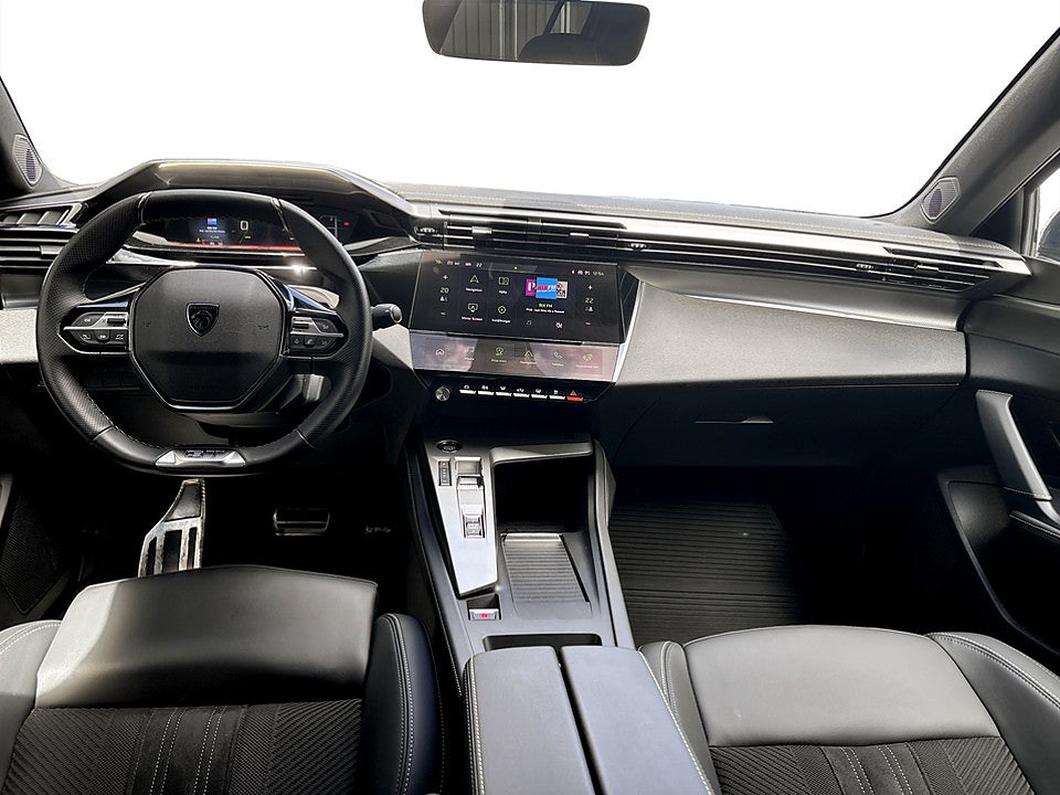 Bild på Peugeot 408 GT 1.2 PT 130hk Aut B-KAMERA CARPLAY