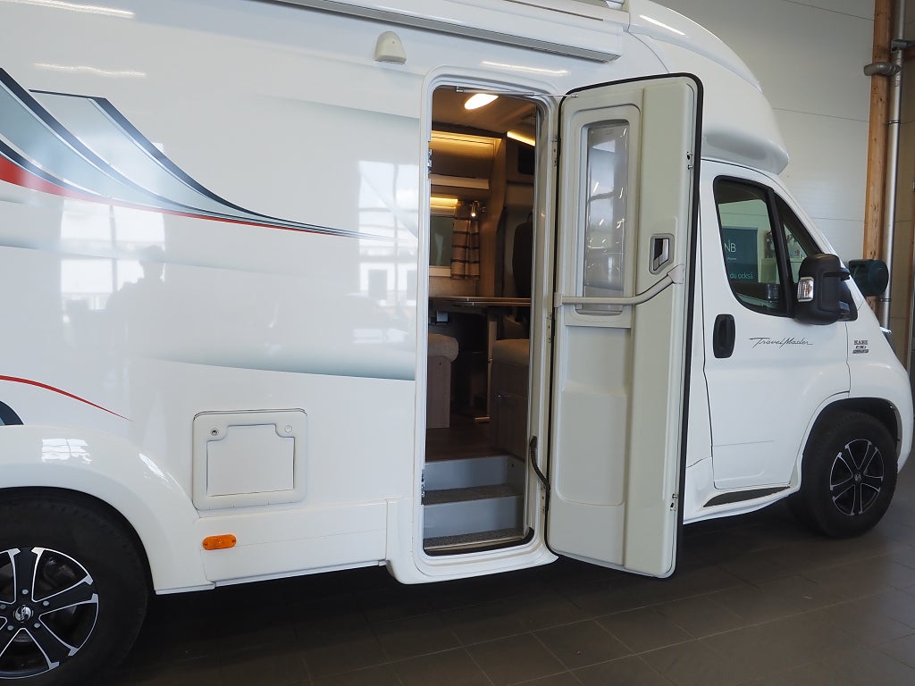 Kabe TMC Classic 740 LGB Långbädd I Solcell I Backkamera I 4250kg 2016
