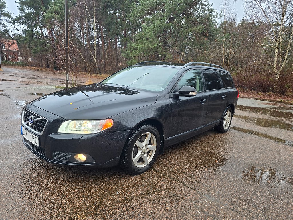 Volvo V70 2.4D Momentum/ 163 hk/2 ägare/ Drag / Ny besikt