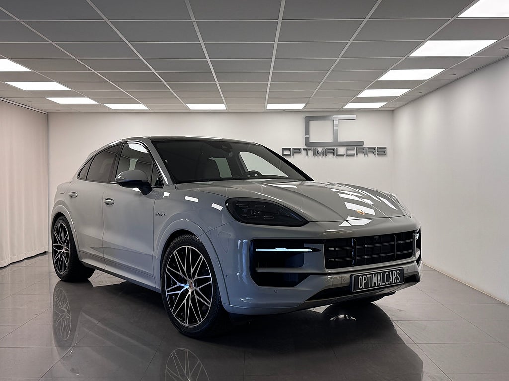 Porsche Cayenne E-Hybrid Coupé 470HK SP-Design Sportavgas MOMS