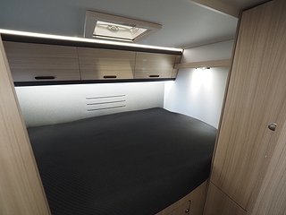 Husbil-alkov Sun Living A 75 DP 15 av 19