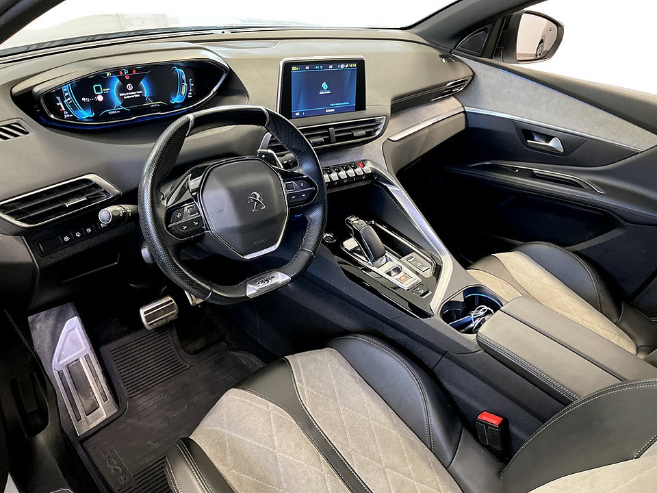 Bild på Peugeot 3008 GT PHEV 300hk Aut 4WD B-KAMERA EL-BAKLUCKA