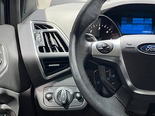 SUV Ford Kuga 19 av 21