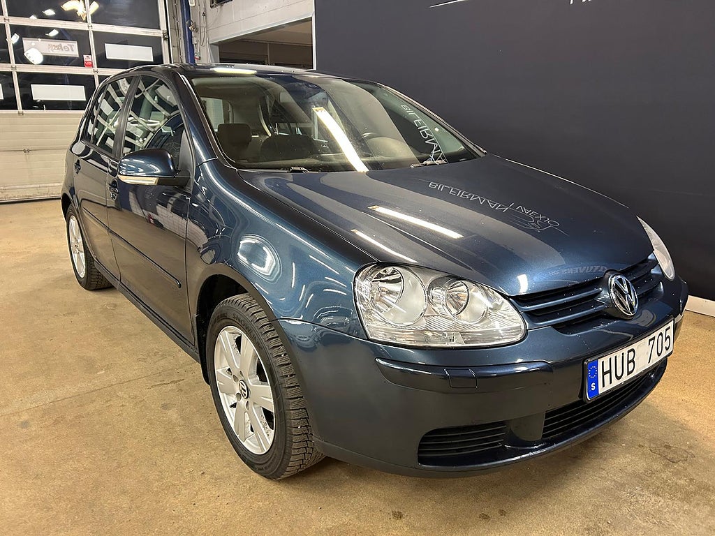 Volkswagen Golf 1,6 Master Comfortline LÅGMIL !!