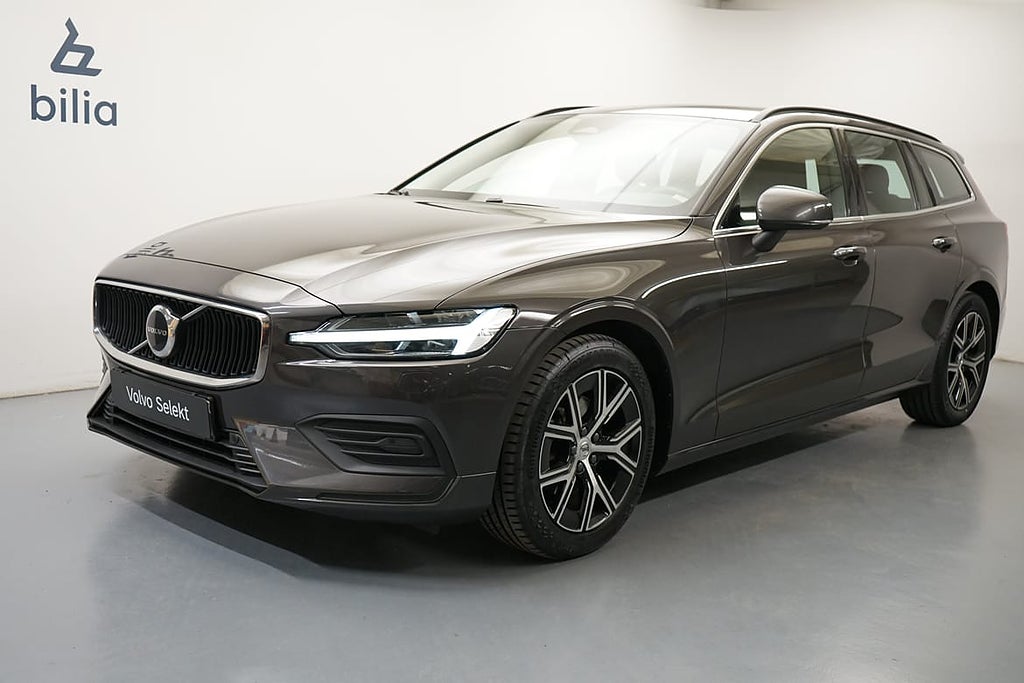 Volvo V60 B4 Bensin Core, Navigation, Baklucka elmanövrerad