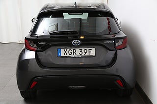 Halvkombi Toyota Yaris 8 av 25