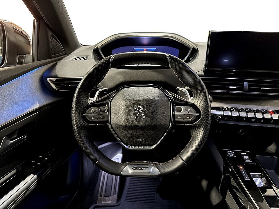 Bild på Peugeot 3008 GT 1.2 PT 130hk Aut - B-KAMERA, CARPLAY