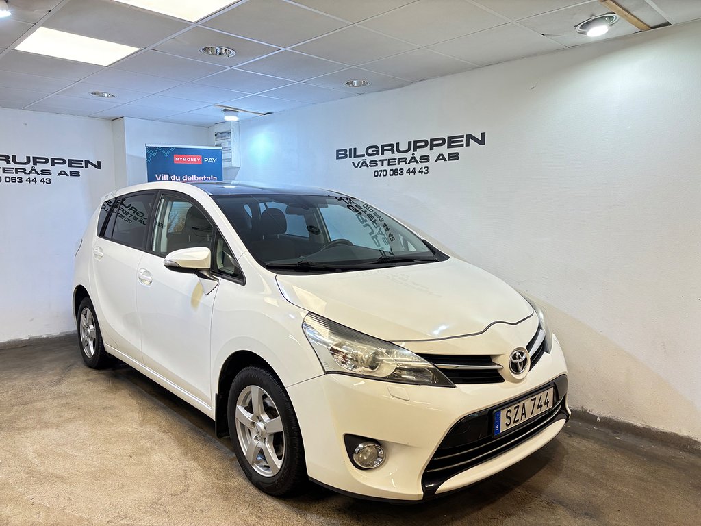 Toyota Verso 1.6  7-Sits /Drag / B-Kamera/ Pano /Ny Besiktad